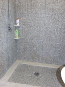Bagno camera, particolare super doccia