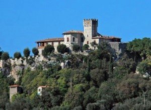 saturnia il borgo di