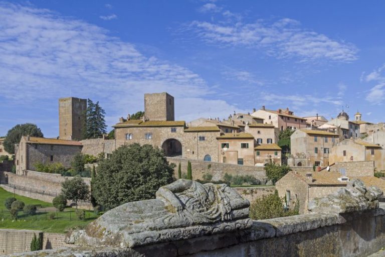 Tuscania